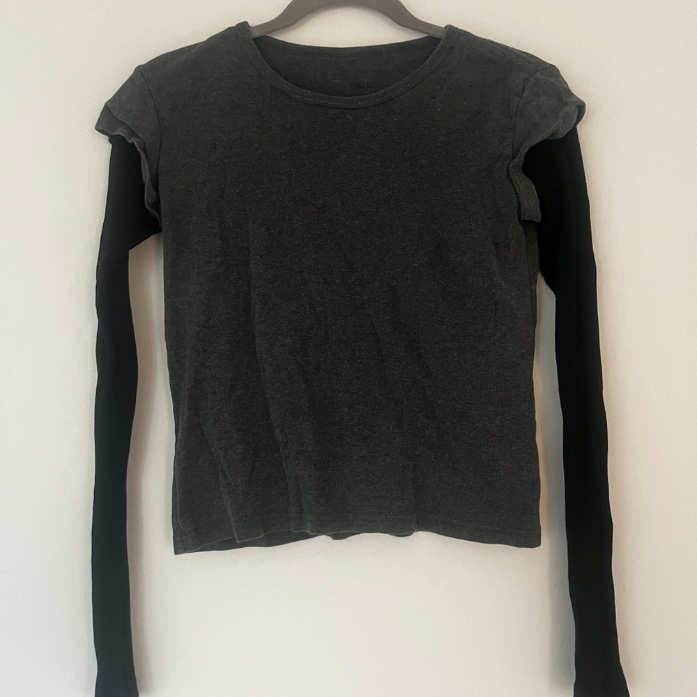 Brandy Melville layered long sleeve tee